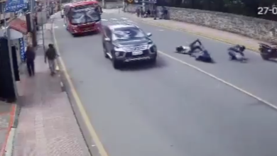 Captura del video que registró el accidente en la avenida Don Bosco de Cuenca. /Cortesía