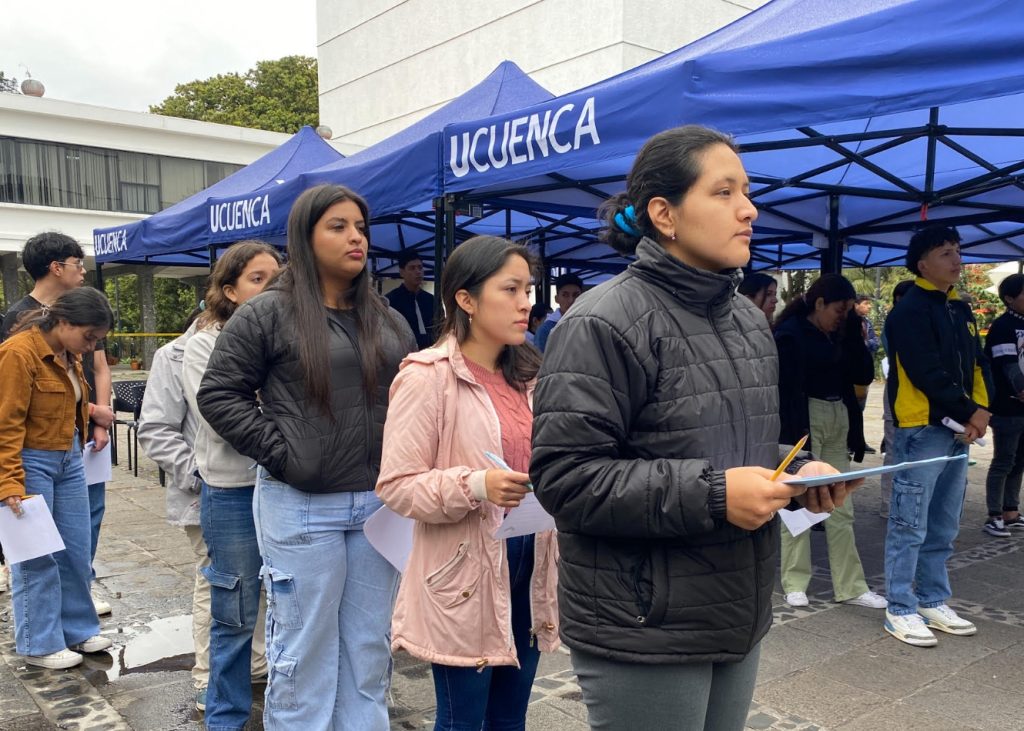 examen admisión universidad de cuenca