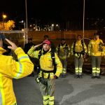Personal del Cuerpo de Bomberos de Cuenca en formación listos para salir a la atención de emergencias.