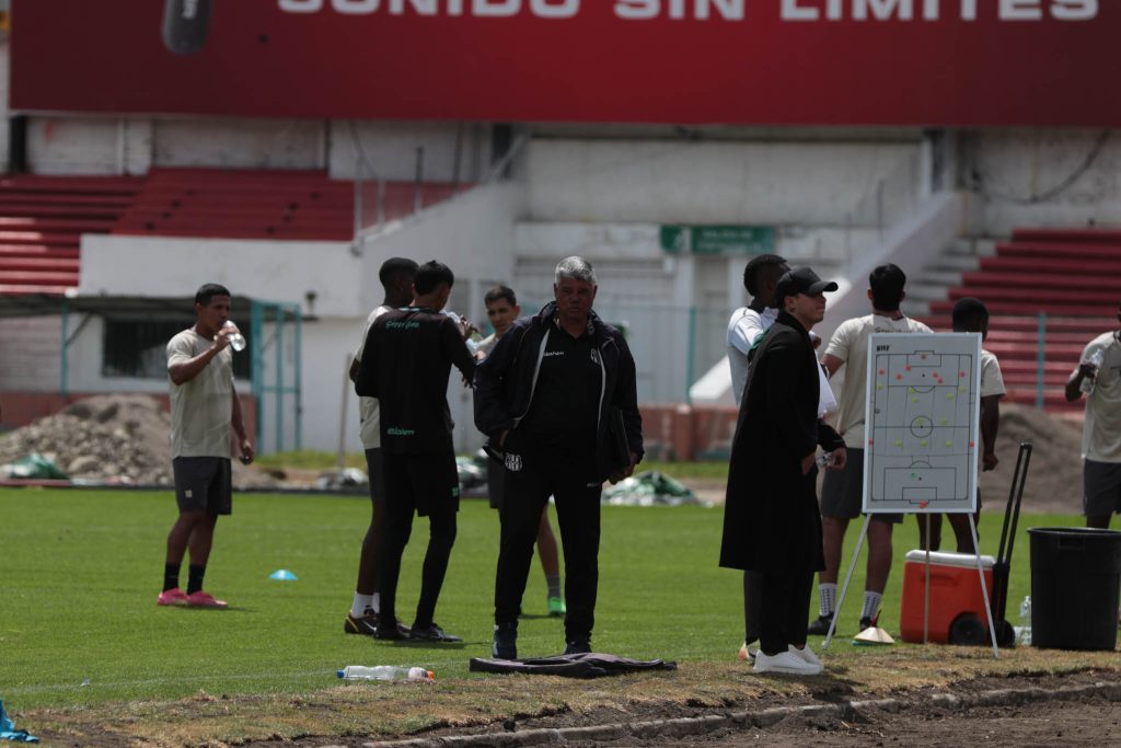 Gualaceo, por el liderato de la Serie B