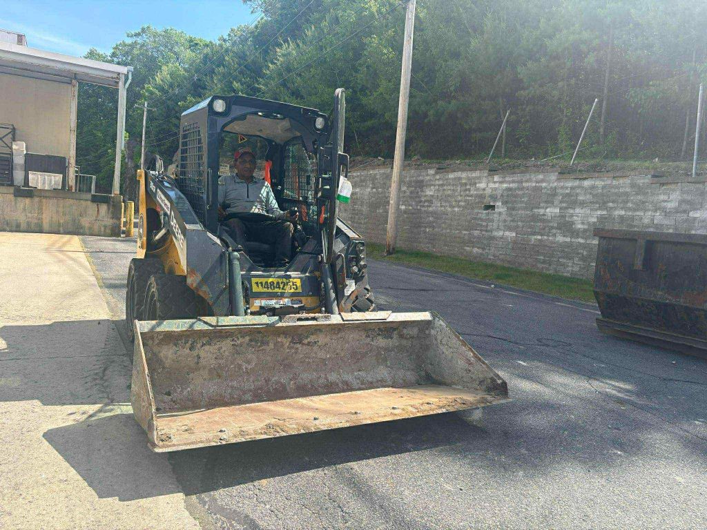 Luis Loja, un migrante de Ecuador, que creó una empresa especializada en muros de contención en los Estados Unidos (EE.UU).