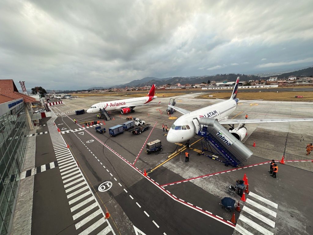 La Corpac informó que continúa gestión para la ruta Cuenca - Galápagos.