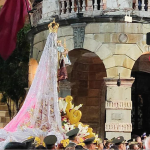 El recorrido, que terminará en la Plaza de las Flores, se da en honor a la Virgen del Carmen. /Foto cortesía