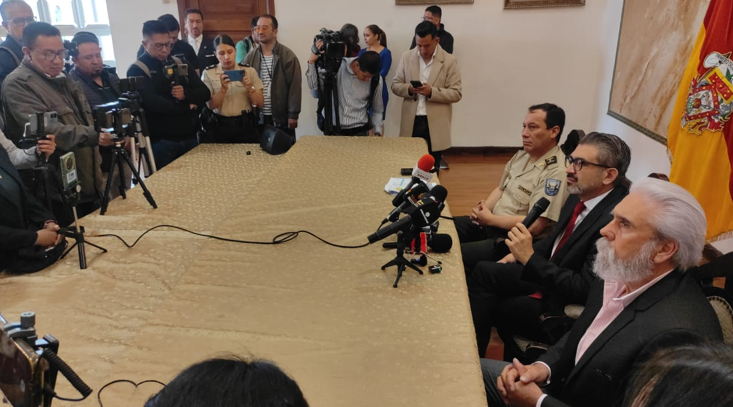 Byron Ramos, Xavier Bermúdez, nuevo gobernador de Azuay, y Santiago Malo.
