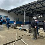 ARCSA decomisó casi 1.000 litros de leche en Guachapala, en Azuay