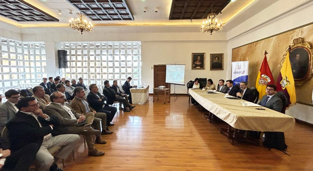 Trazado vía Cuenca Guayaquil