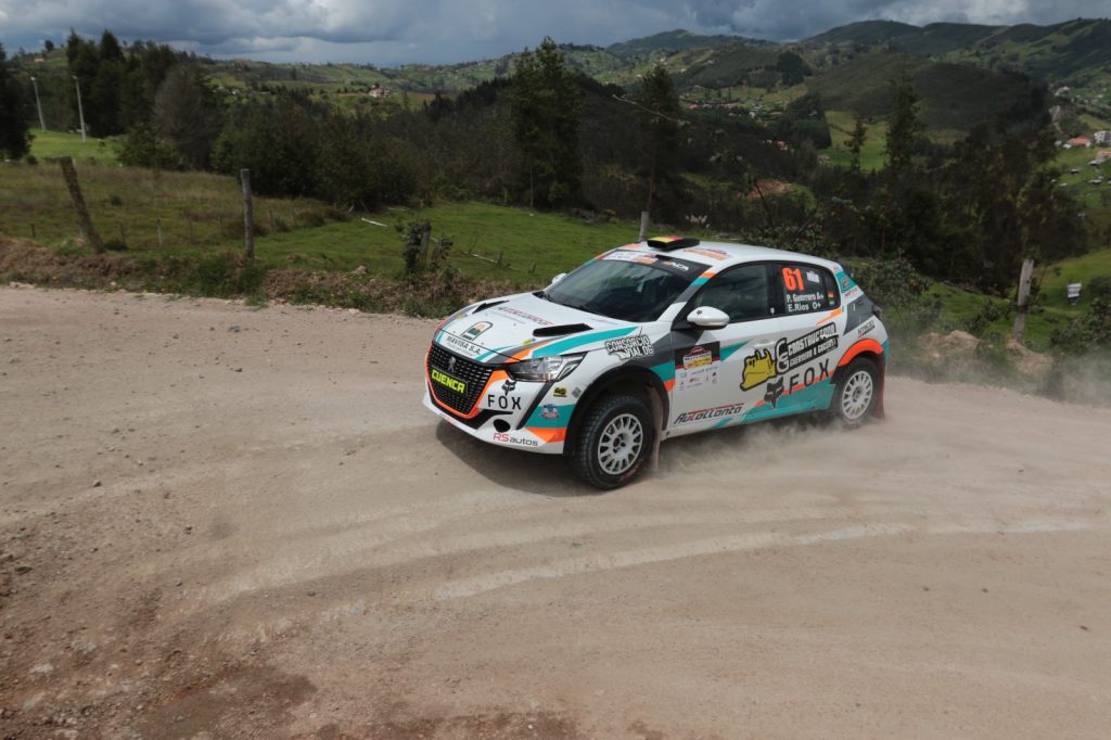 Vuelta a la República Azuay