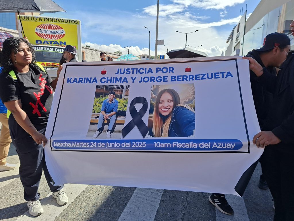 Plantón por jóvenes atropellados