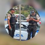 Personal policial acudió al lugar del hallazgo del cadáver para realizar el respectivo levantamiento. /Foto redes sociales