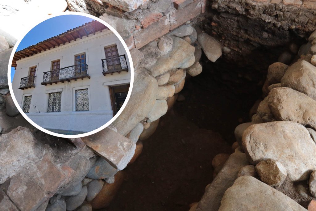 En la Cada Donoso, en el barrio El Vado, se encontró un canal de agua de la época colonial. /XCA