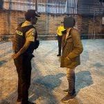 El local fue clausurado en Sayausí por venta de alcohol y no respetar horario de funcionamiento. /Foto Intendencia de Policía Azuay