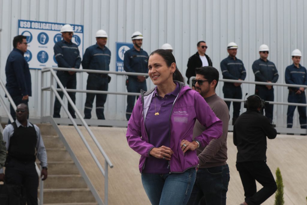 Inés Manzano, ministra de Energía y Minas, durante la entrega de la termoeléctrica El Descanso II. /XCA