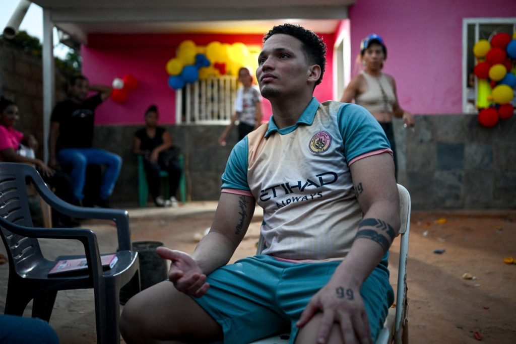 VENEZUELA-US-EL SALVADOR-MIGRATION-RIGHTS thumbnail