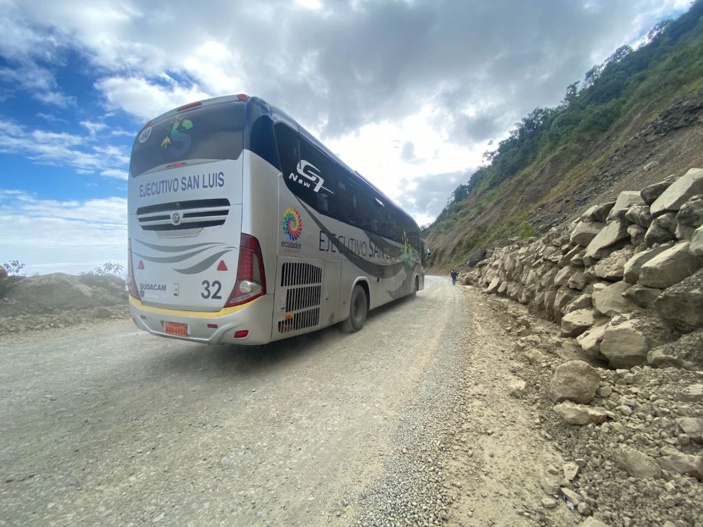 Vía Cuenca-Guayaquil