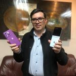 Wiliam Torres, gerente de producto de Motorola, detalló las características, precios y disponibilidad de los equipos en Ecuador.