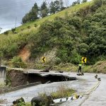 Cerrada la vía Paute - Guarumales - Méndez debido a un socavón en el kilómetro (km) 61.