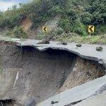 Colapsó la vía Paute - Guarumales - Méndez, en el kilómetro (km) 61, en Azuay.