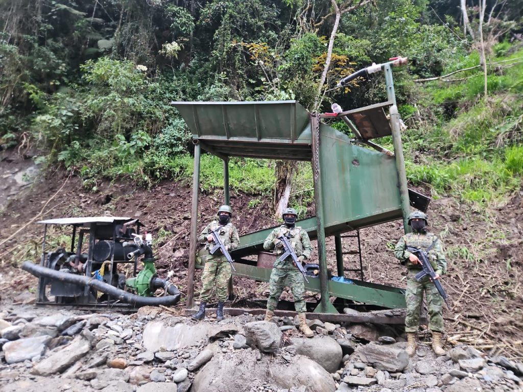 Militares en Gualaquiza
