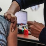 La campaña de vacunación prioriza la protección de grupos vulnerables.