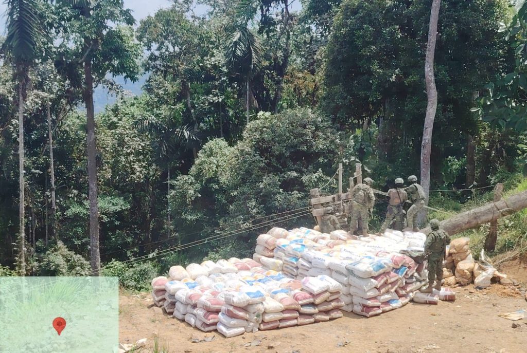 Militares destruyeron tres bocaminas por minería ilegal en Ponce Enríquez , en Azuay.