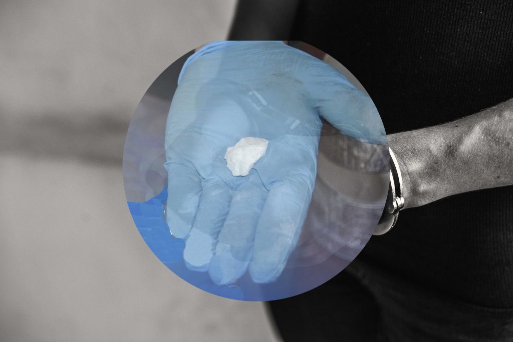 El ciudadano fue detenido en Gualaceo por la tenencia de cocaína./Cortesía