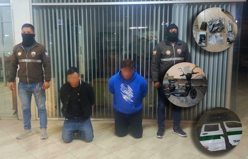 En poder de los dos ciudadanos detenidos se halló vehículos, un arma y otros objetos. /Fotos Policía Nacional