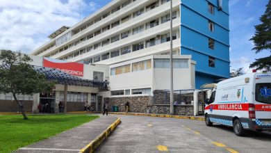 Los legisladores Mabel Méndez y Roque Ordóñez visitaron y constataron los problemas en el Hospital Vicente Corral Moscoso. /Cortesía