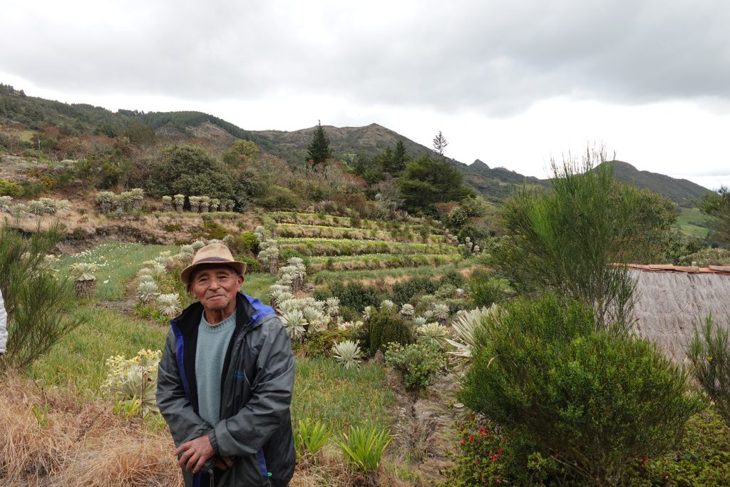 Alejando Guamán creo ‘Los Jardines de Yahvé’ con sus propias manos durante 43 años. /FCS