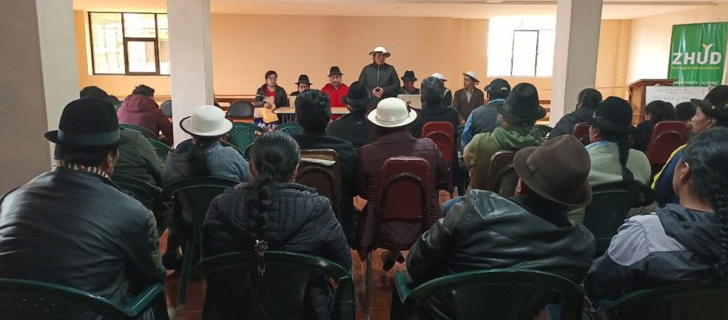 Comunas y cooperativas de Cañar se unen al paro provincial desde las 22:00 de este lunes, 29 de septiembre.