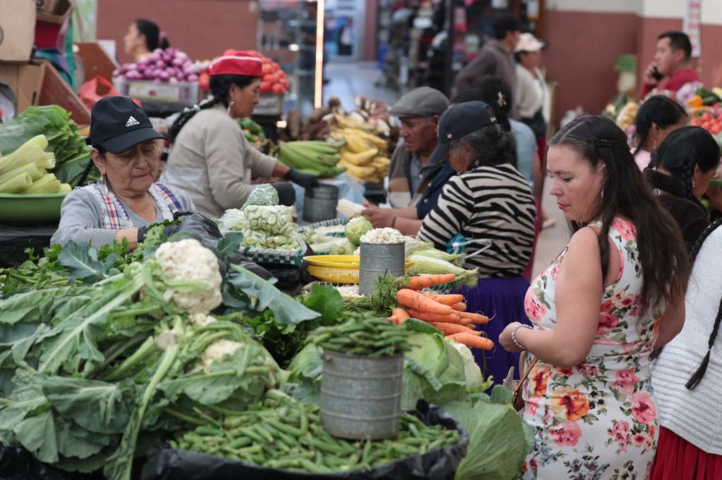 Cuenca sigue con la canasta familiar más cara del Ecuador: 860 dólares