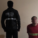 El ciudadano fue aprehendido por la Policía Nacional en el cantón Camilo Ponce Enríquez. /Foto Policía Nacional