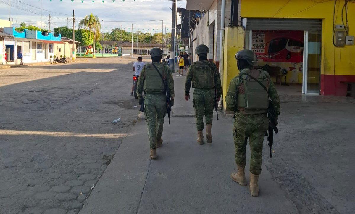 militares