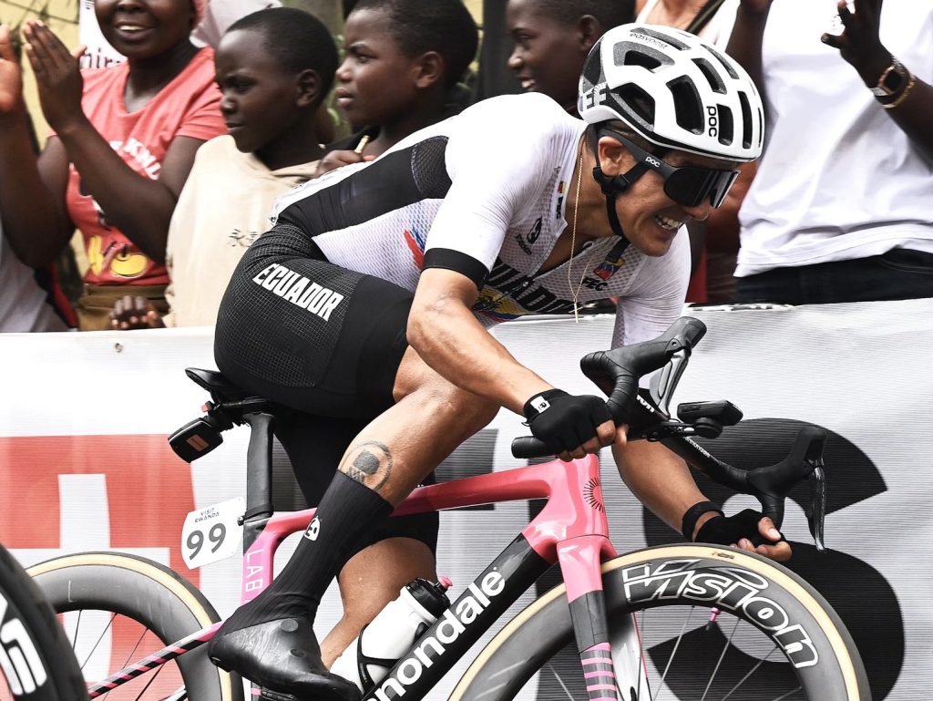 richard carapaz mundial de ciclismo