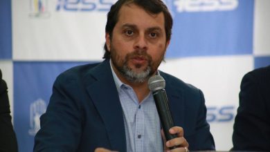 Paúl Granda, exalcalde de Cuenca y expresidente del IESS, es declarado inocente tras un proceso por presunta delincuencia organizada. /Archivo