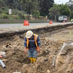 El corte en el servicio de agua potable se dio por trabajas en la autopista, sector del Hospital del IESS. /Foto ETAPA