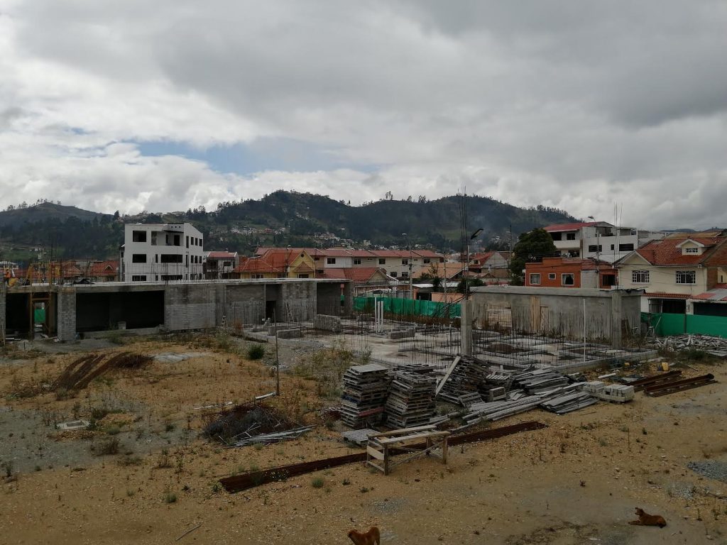Estado actual de la Unidad de Vigilancia Comunitaria (UVC) que comenzó a construirse en julio de 2024 pero está suspendida por falta de pago. /FCS