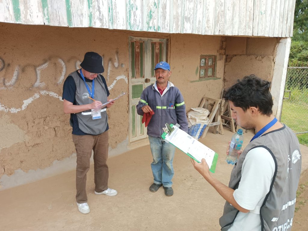 El Consejo Nacional Electoral (CNE) de Azuay comenzó a notificar a los miembros de mesa.