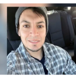 Migrante ecuatoriano resulta herido en tiroteo entre pandillas en Chicago.