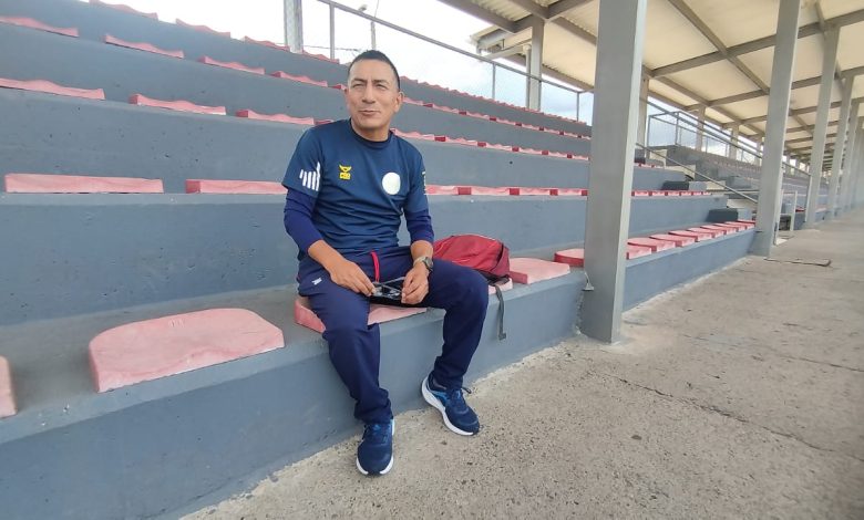 Carlos Vele, entrenador de marcha.