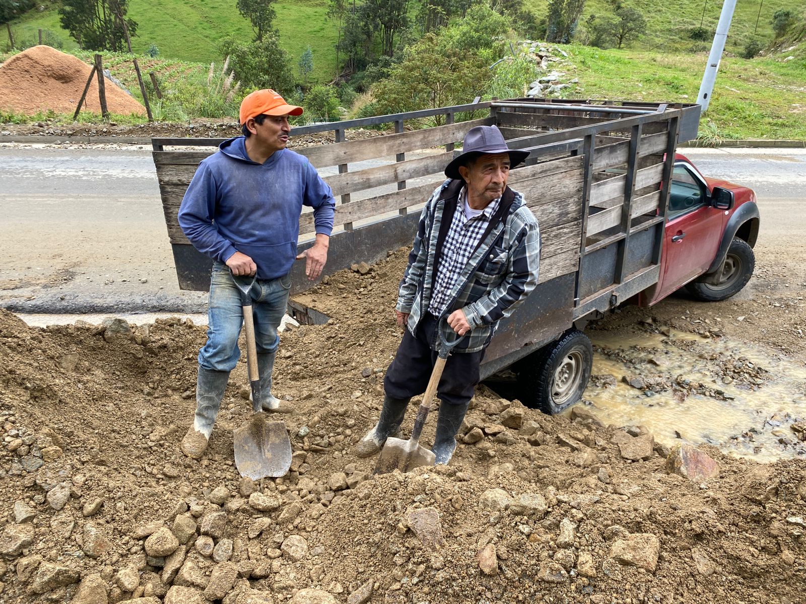 Cuatro aluviones en Marianza en la vía Cuenca - Molleturo en menos de cuatro años.