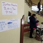 Más de 300.000 personas acudieron los recintos electorales de Cuenca para votar. Foto: API