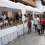 La feria de emprendimientos tendrá lugar en la Casa de la Provincia. /Foto referencial generada con IA