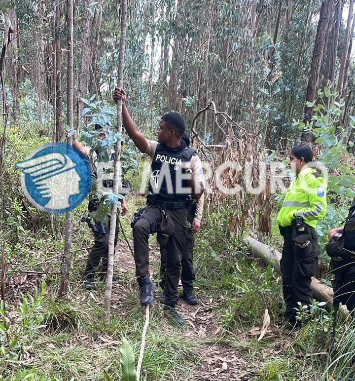Hallan un cráneo en un bosque en El Tablón de Miraflores, en Cuenca. Foto: cortesía Crónica Cuenca