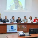 En Azuay se inauguró el sufragio por el Referéndum y Consulta Popular de las personas privadas de libertad. /Cortesía