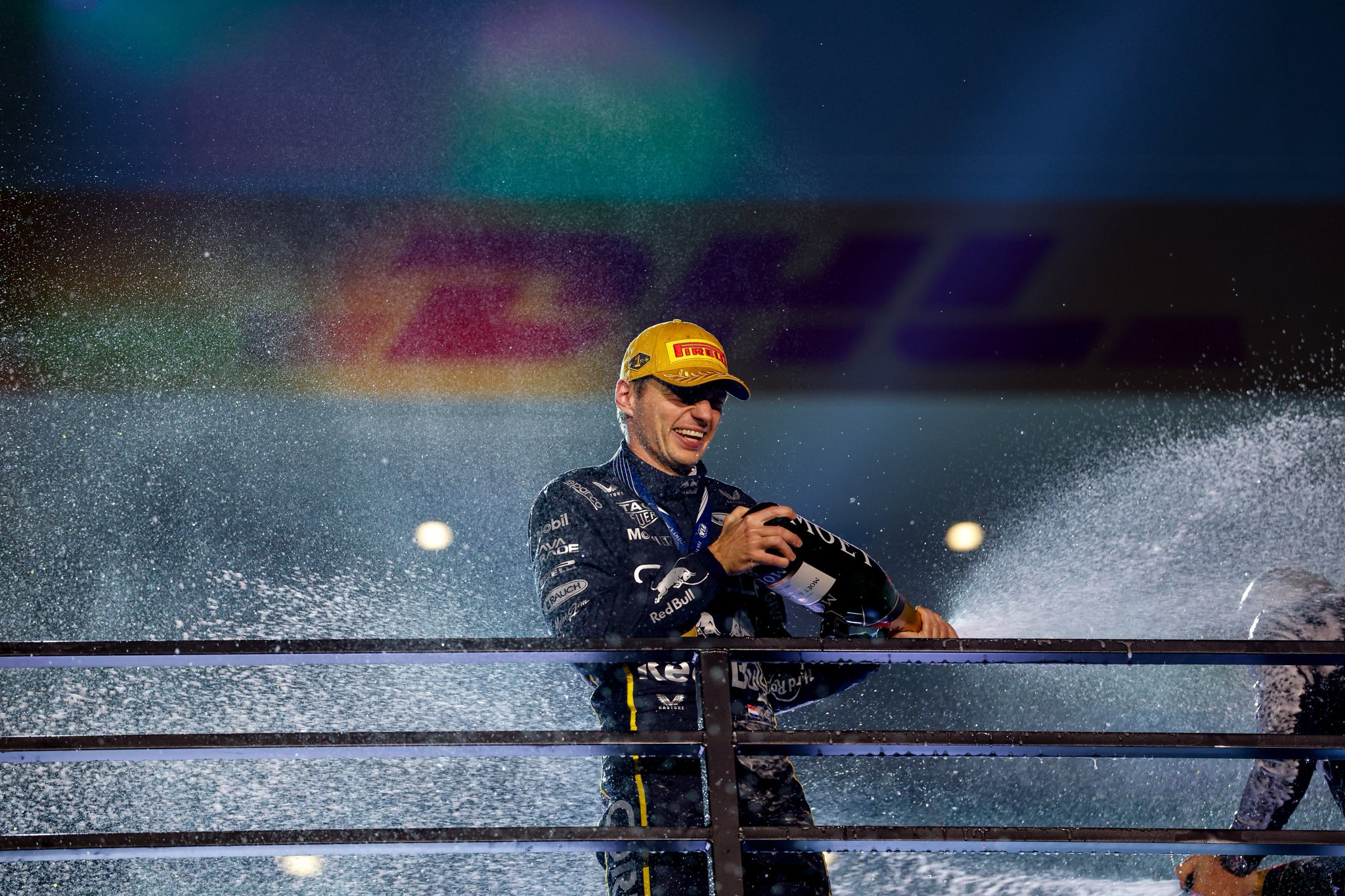 Max Verstappen (Red Bull) ganó el Gran Premio de Las Vegas. Foto: X