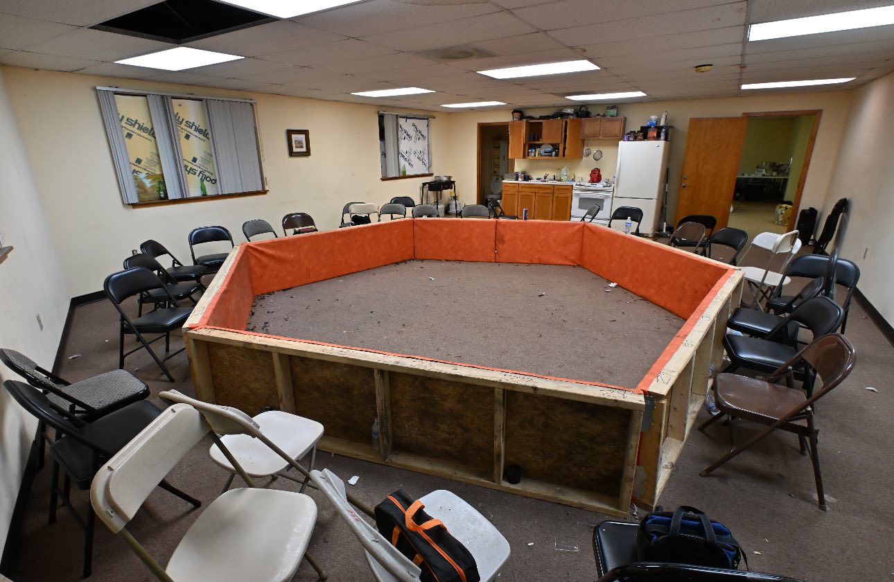 Un migrante ecuatoriano entre siete arrestados por peleas clandestinas de gallos en EE.UU.