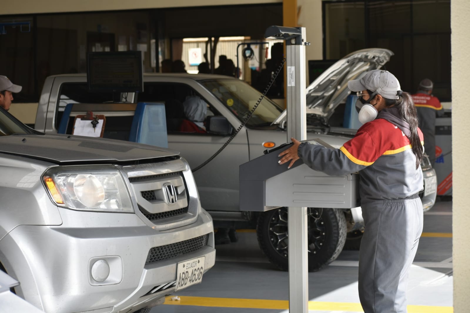 La revisión técnica vehicular se mantendrá con normalidad este 8 de noviembre. Foto: EMOV