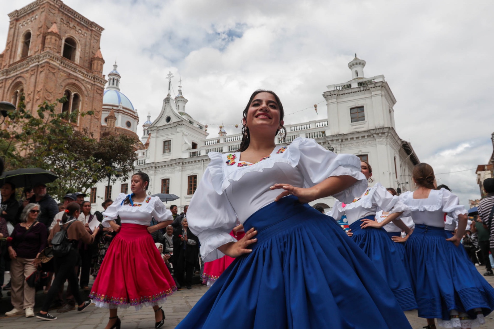 Cuenca recibió cientos de visitantes por sus fiestas de independencia. Foto: El Mercurio