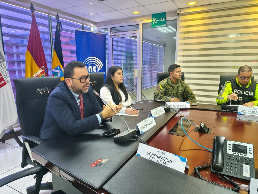 En la Mesa de Seguridad Electoral Provincial se socializó con los delegados de 19 instituciones de seguridad y control el avance de la organización del Referéndum y Consulta Popular 2025. Foto: CNE