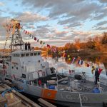 Guardia Costera de los EE.UU entregó un buque a la Armada de Ecuador.